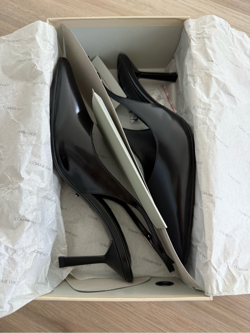 Tony Bianco Baz Sling Back in Black Hi Shine - Picture 4 of 7